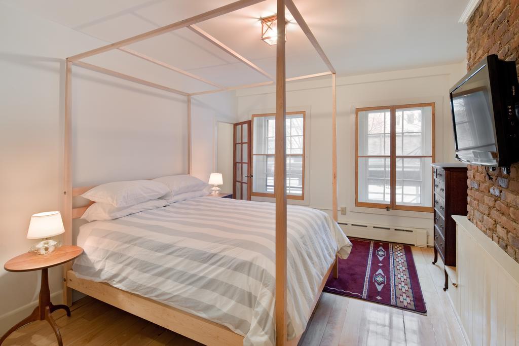 The Canal Park Inn New York Room photo