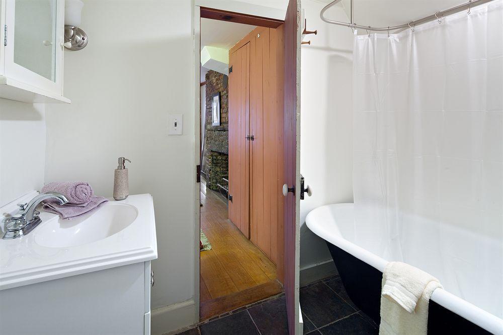 The Canal Park Inn New York Exterior photo